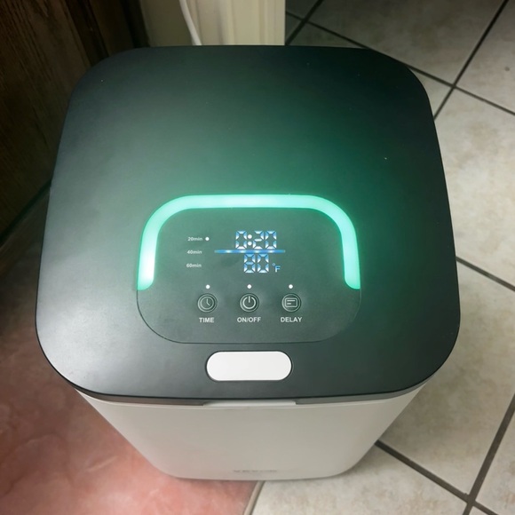 Vevor White Towel Warmer - Picture 2 of 3